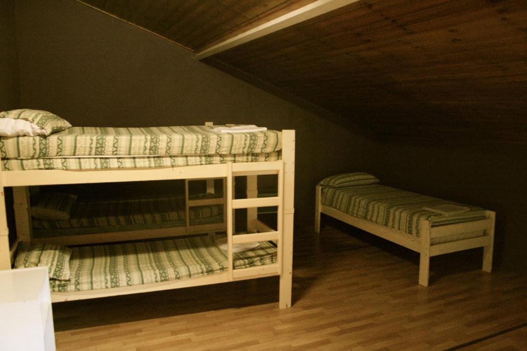 Borda Jovell Sispony Quarto foto